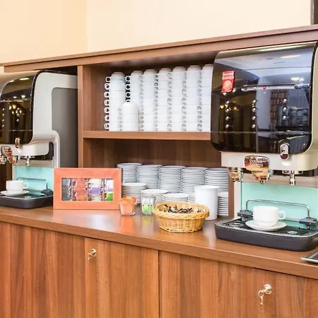 Globus Hotell 3*
