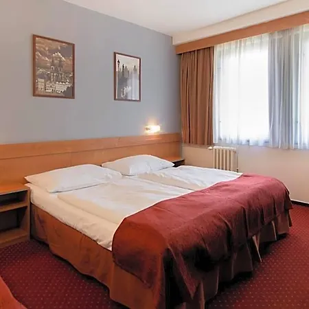 Globus Prague