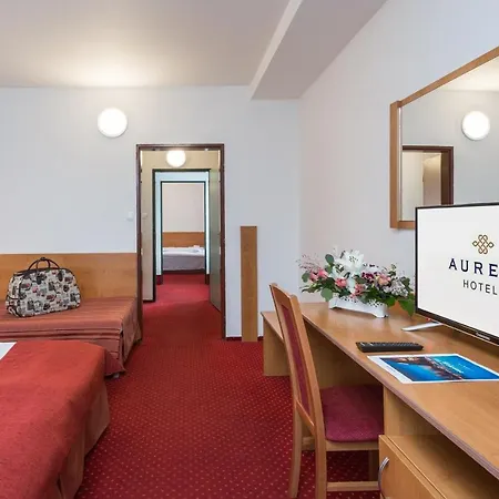 Globus Hotell 3*