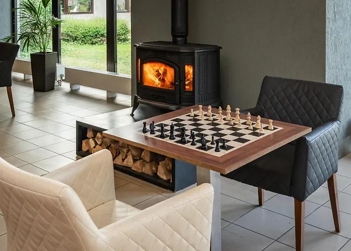 Hotel Globus 3*