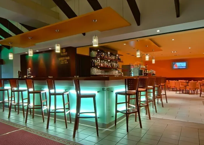 Hotel Globus 3*