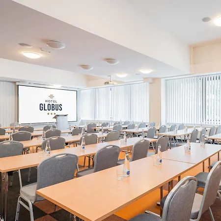Globus 3*